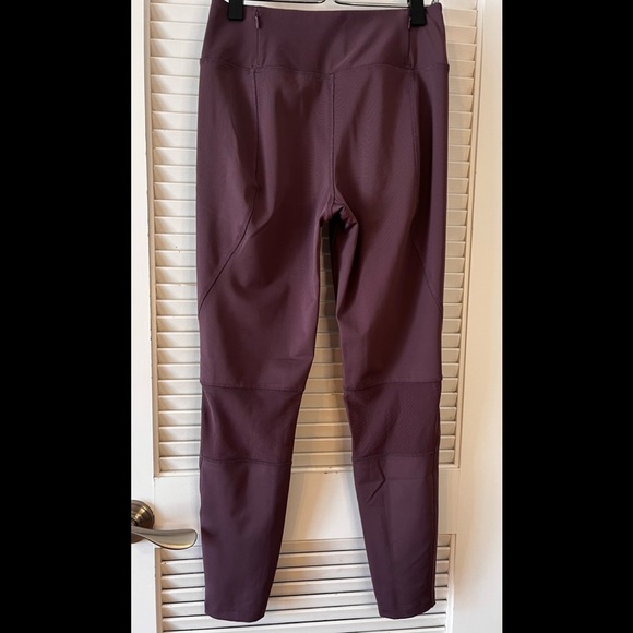 ASICS women’s workout leggings - Picture 3 of 4